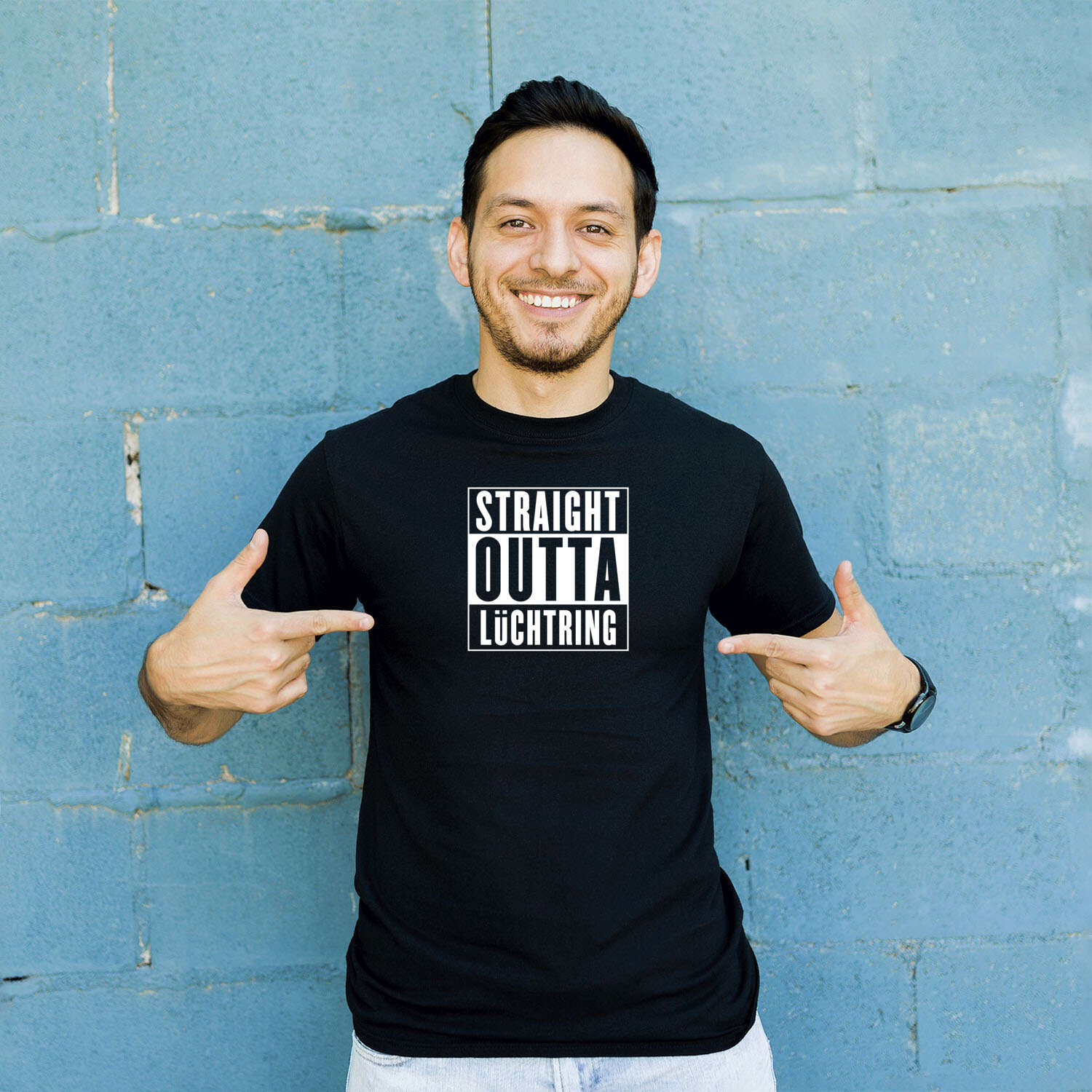 T-Shirt »Straight Outta« für den Ort »Lüchtring«