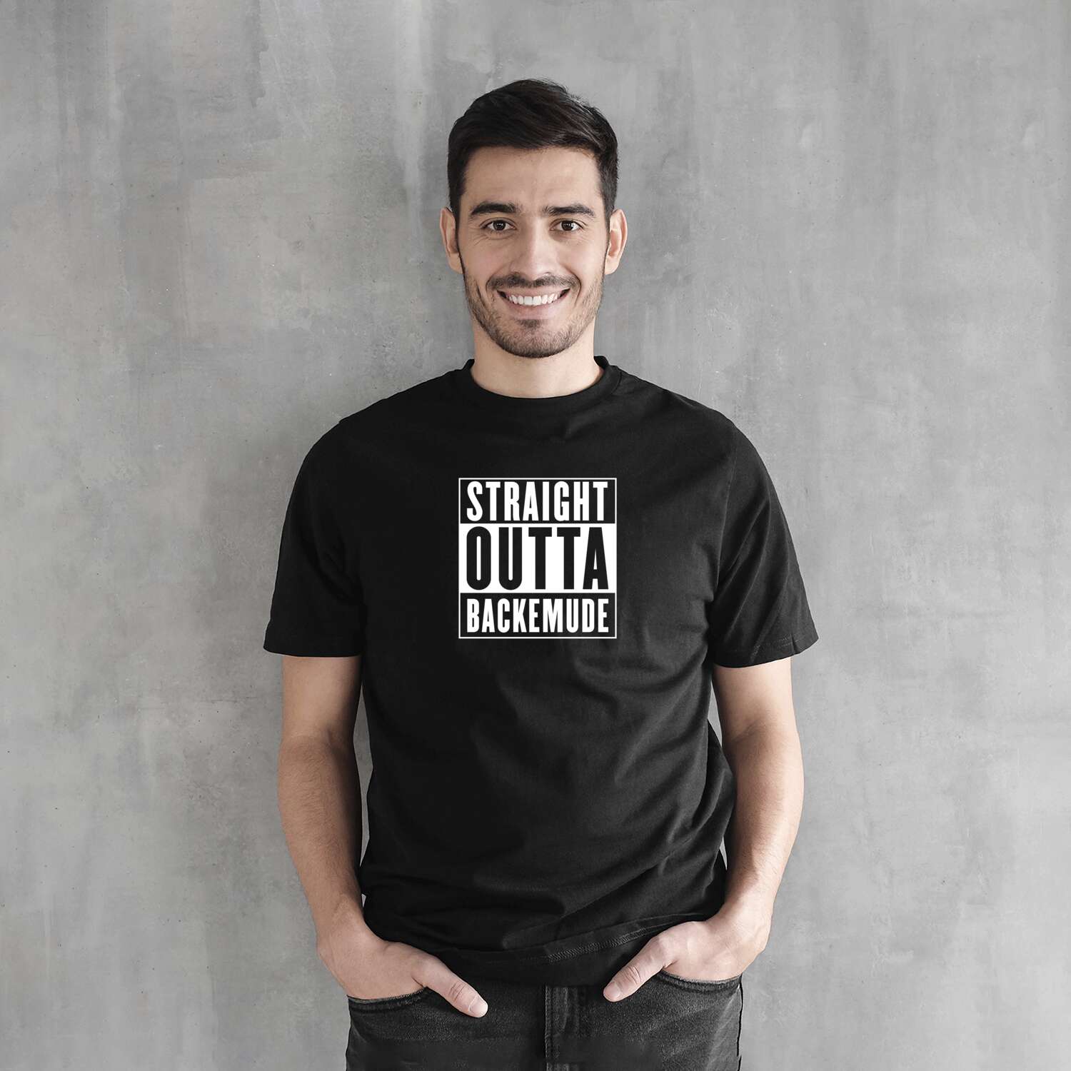 T-Shirt »Straight Outta« für den Ort »Backemude«